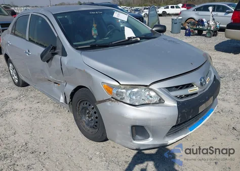 2011 Toyota Corolla z USA, uszkodzony, nr VIN 2T1BU4EE7BC582891